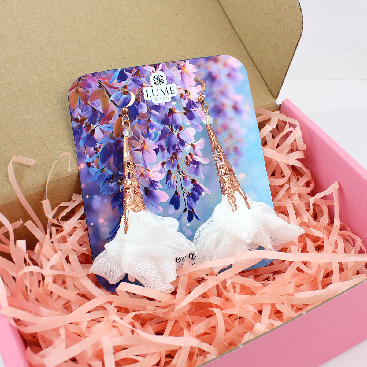 Długie białe kolczyki kwiaty ślubne Lume Design Rose Gold różowe złoto