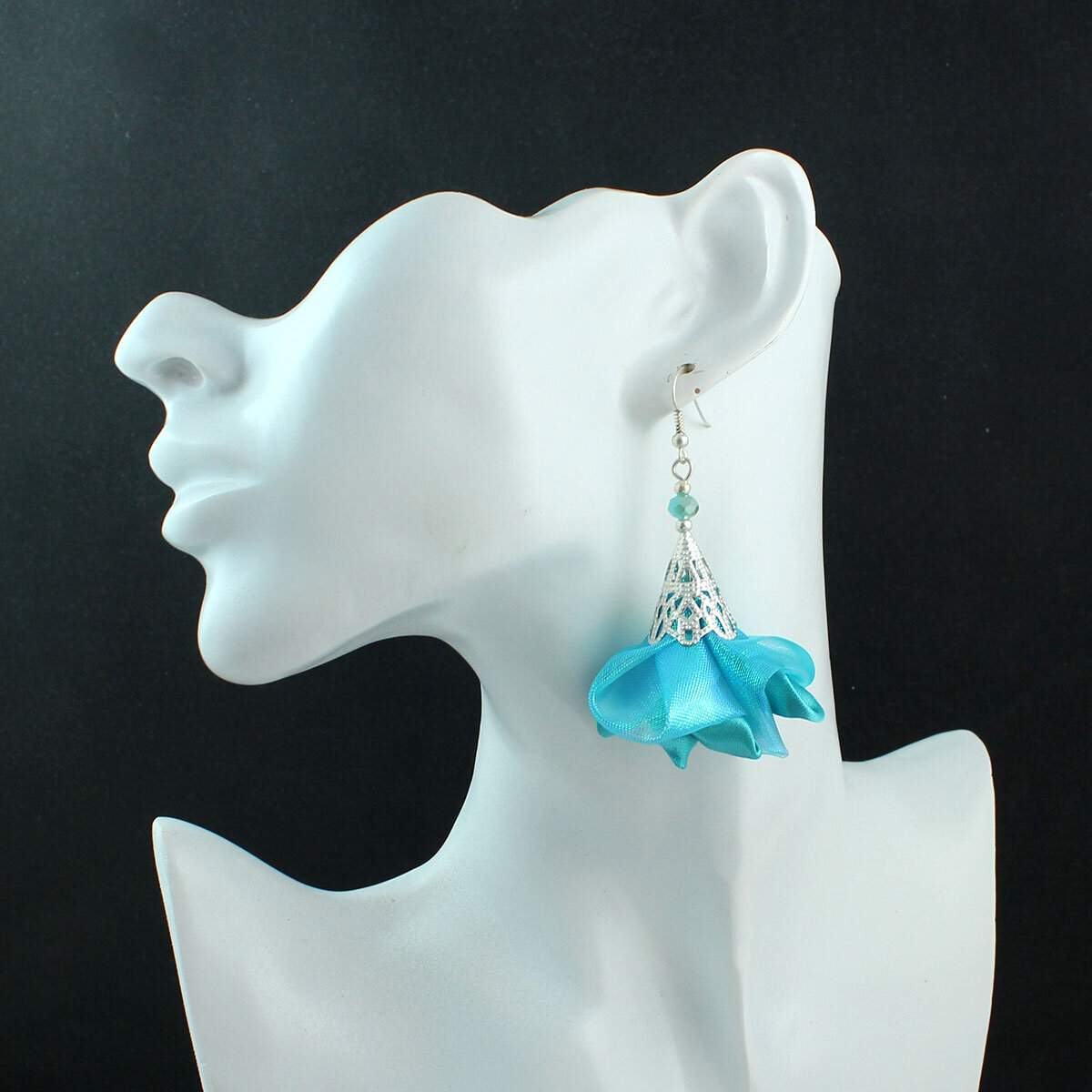 Długie kolczyki kwiaty morskie turkusowe iryzujące Lume Design srebrne