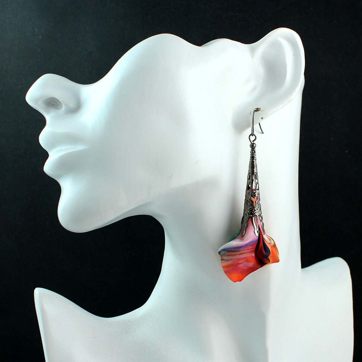 Unikatowe kolczyki kwiaty Lume Design multikolor pofarbowana tkanina gunmetal