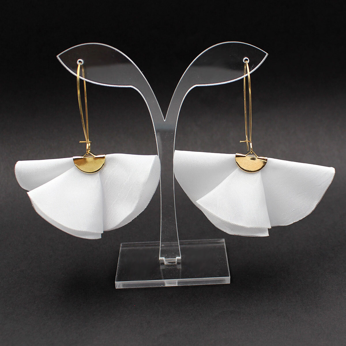 Kolczyki Wachlarze Białe Kolor Złoty KC Gold – Lume Design