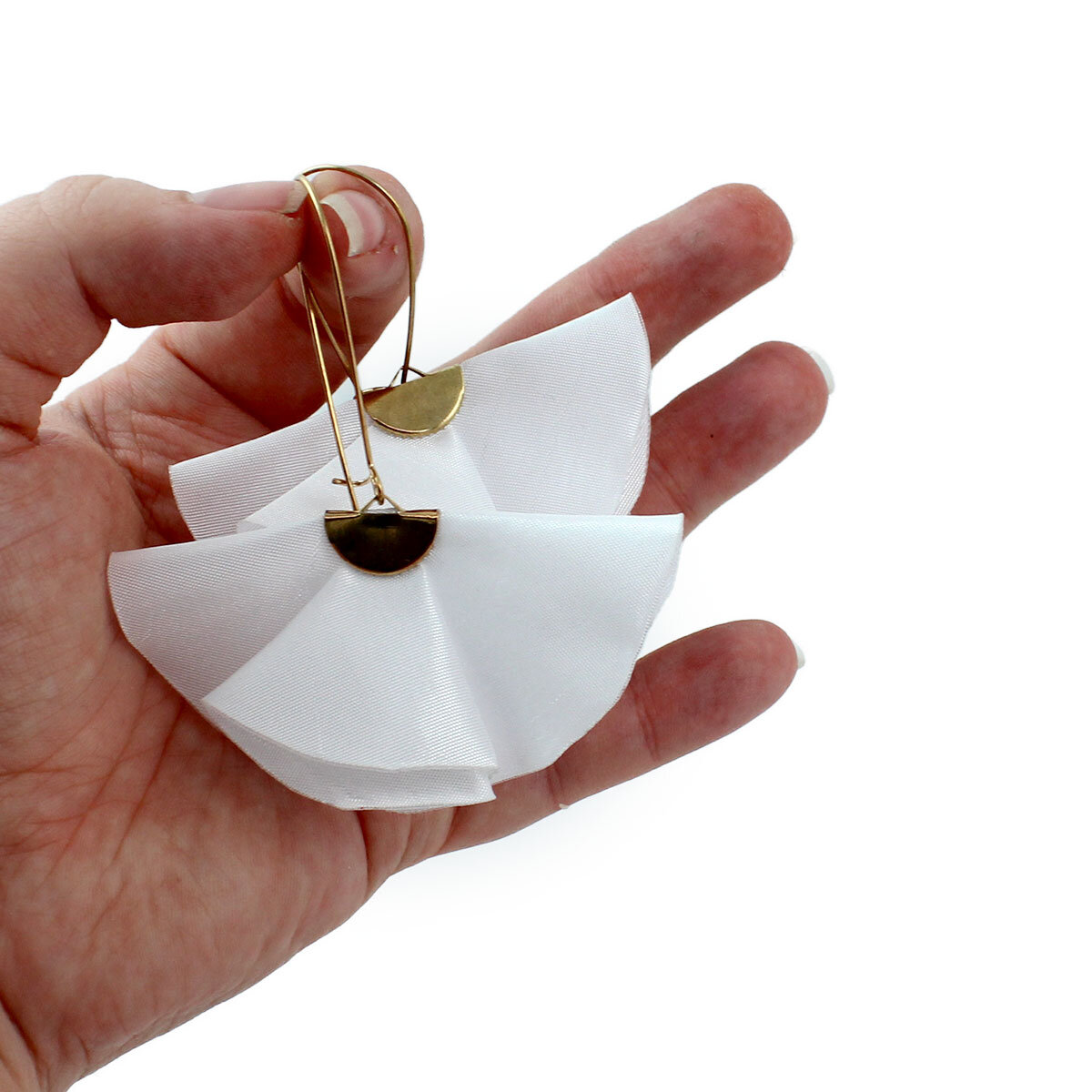 Kolczyki Wachlarze Białe Kolor Złoty KC Gold – Lume Design