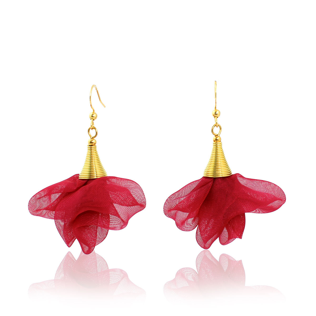 Kolczyki z tkaniny malinowe lekkie kwiaty delikatne – Lume Design Lekkie kolczyki malinowe z tkaniny kwiaty złote wykończenia – Lume Design