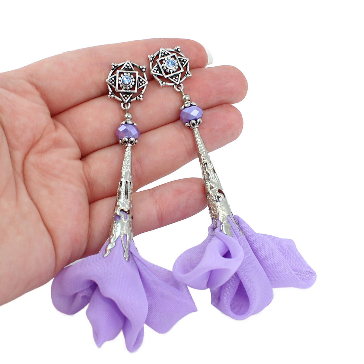 Kolczyki z tkaniny lawendowe wrzosowe długie lekkie handmade ażurowe