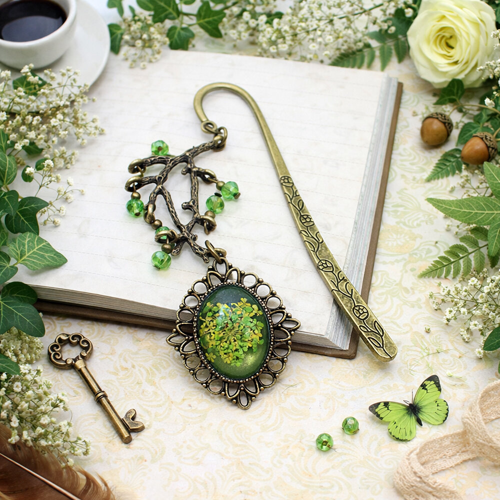 zakładka do książki z prawdziwymi kwiatami w żywicy żółta jesienna upominek