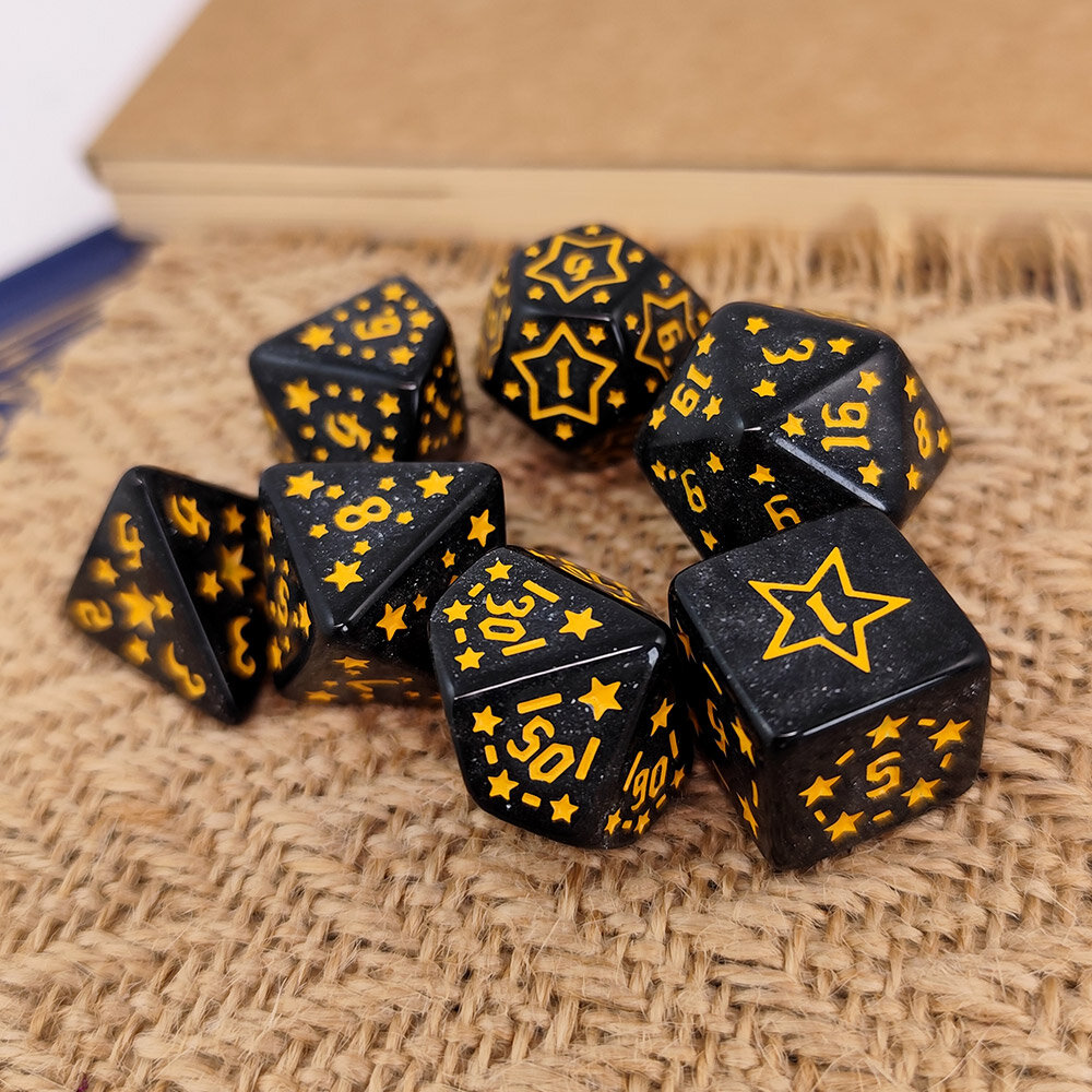 Kości Midnight Stars komplet akrylowy Zestaw kości RPG Midnight Stars czarne w żółte gwiazdki