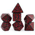 Zestaw 7 czarnych akrylowych kości RPG z czerwonymi runami, ramkami i cyframi | Akrylowe Kości Infernal Runes Lume Design