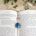 Zakładka do książki z motywem róży inspirowana Piękną i Bestią