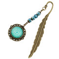 Zakładka do książki piórko w kolorze antycznego brązu z turkusowymi kryształkami i zawieszką z mandalą pod szklanym kaboszonem Zakładka do książki piórko w kolorze antycznego brązu z turkusowymi kryształkami i zawieszką z mandalą pod szklanym kaboszonem