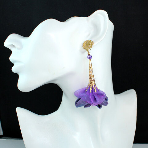 Kolczyki z tkaniny fioletowe mieniące lekkie handmade złote