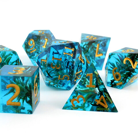 Zestaw 7 kości RPG z turkusowej żywicy o ostrych krawędziach z zatopionymi roślinami | Kości Żywiczne Sunken Garden Lume Design