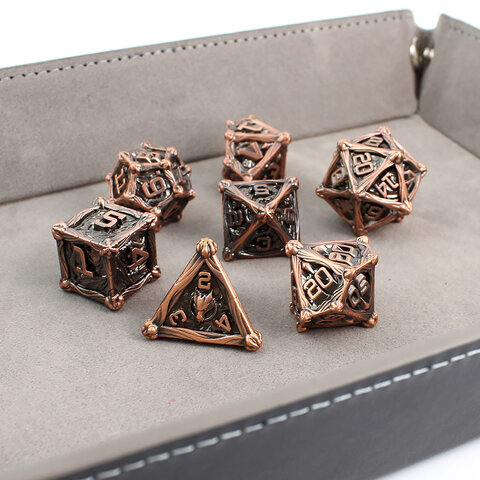 Zestaw 7 metalowych kości RPG w kolorze oksydowanej miedzi z rzeźbieniami | Metalowe Kości Ancient Copper Dragon