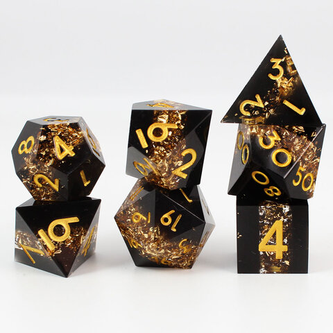 Zestaw kości RPG Ancient Gold Vein Ore czarne ze złotymi drobinkami ostre krawędzie