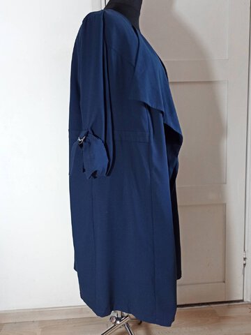 Granatowy damski luźny płaszcz bez zapięcia Plus Size BPC 50