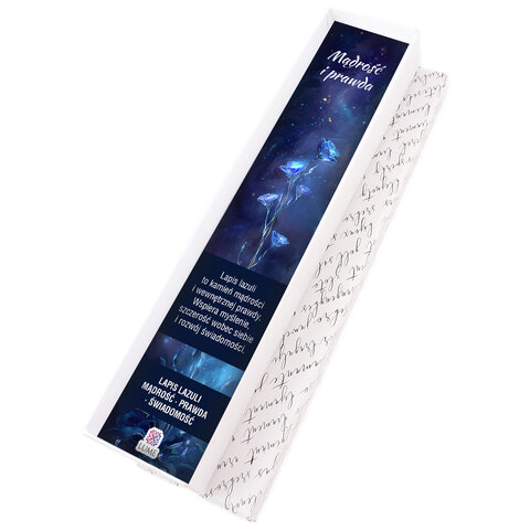 Cienka metalowa zakładka do książki piórko w kolorze grafitowym z zawieszką z granatowego kamienia Lapis Lazuli, w ozdobnym pudełku.