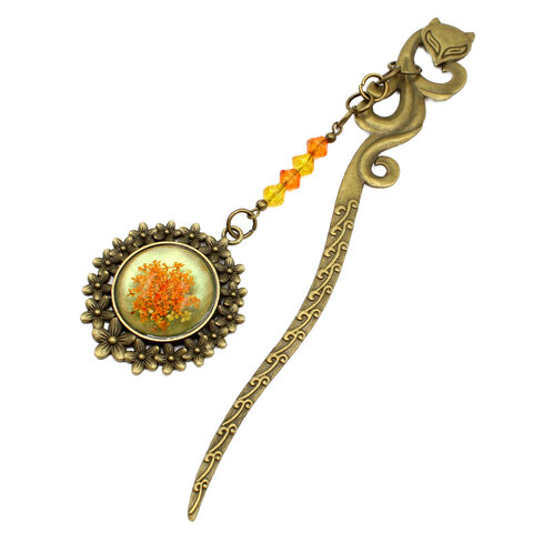 zakładka do książki na prezent metalowa z kwiatami żywica pomarańczowa