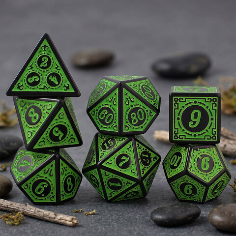 Zestaw czarno-zielonych kości RPG Verdant Arcane z ozdobnymi grawerowanymi ramkami. Zestaw czarno-zielonych kości RPG Verdant Arcane z ozdobnymi grawerowanymi ramkami.