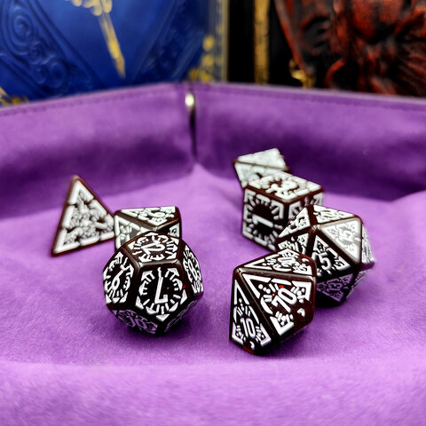 Zestaw kości wielościennych RPG bordowe runiczne zaokrąglone DnD