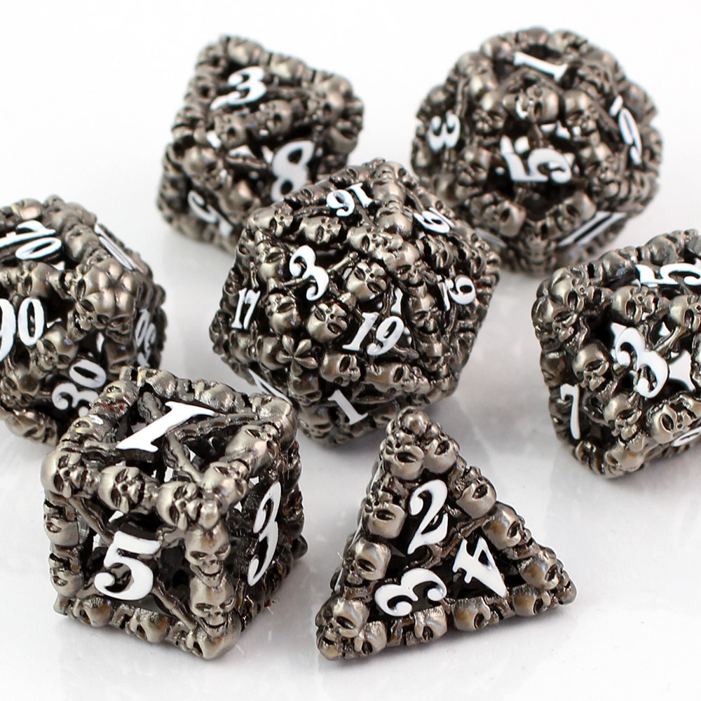 Kości RPG metalowe czaszki gunmetal ażurowe DnD pudełko