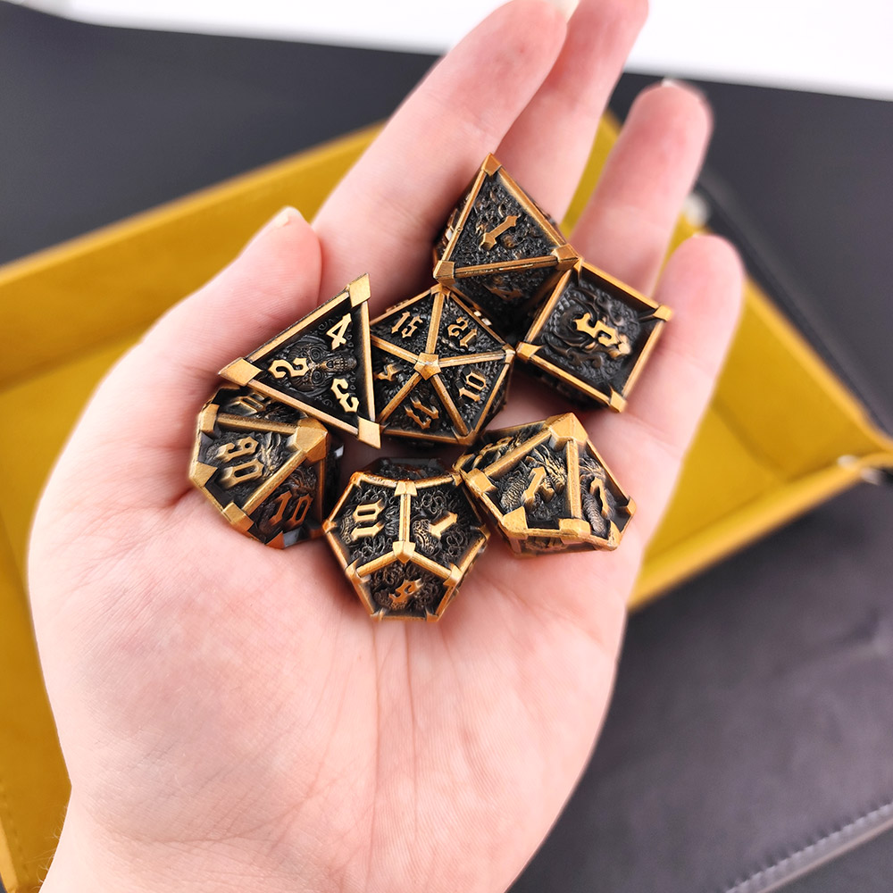 Kości RPG metalowe czaszki ciężkie mroczne DnD Warhammer pudełko