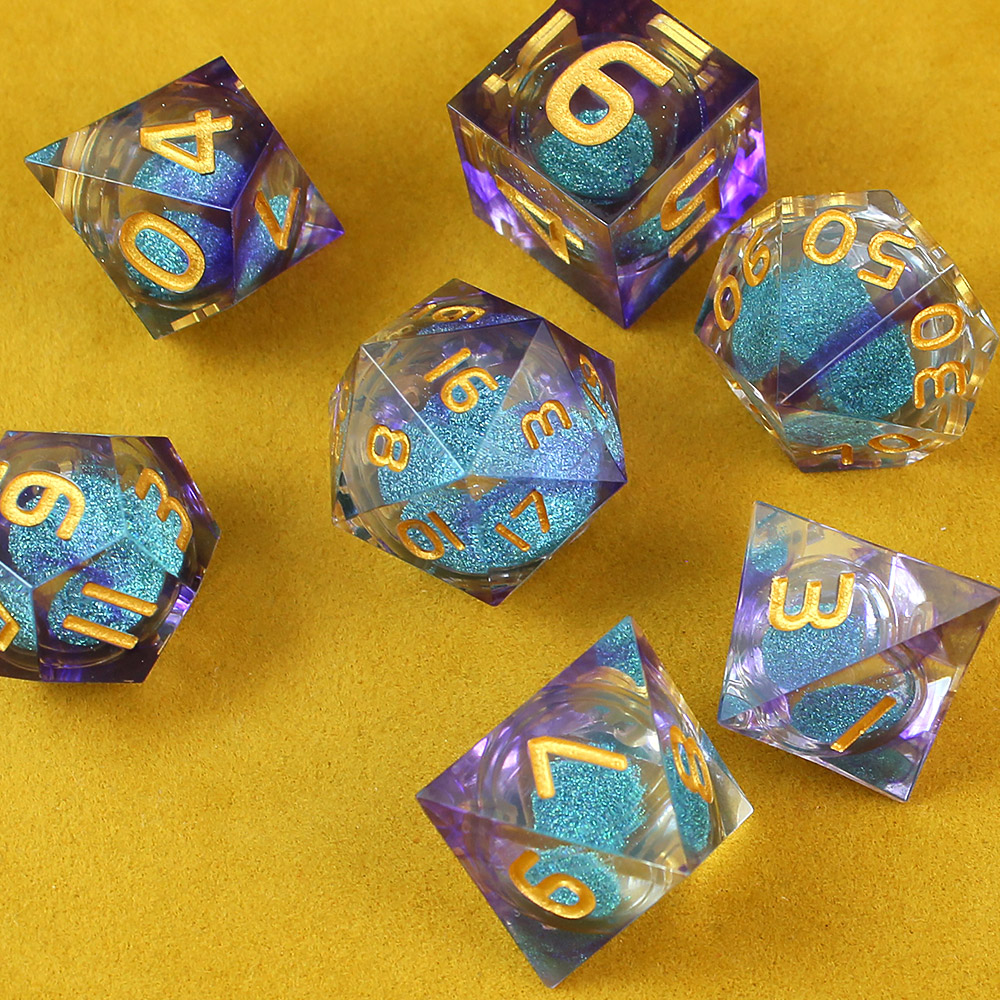 Kości RPG płynny rdzeń fioletowe D&D Pathfinder zestaw 7 szt pudełko