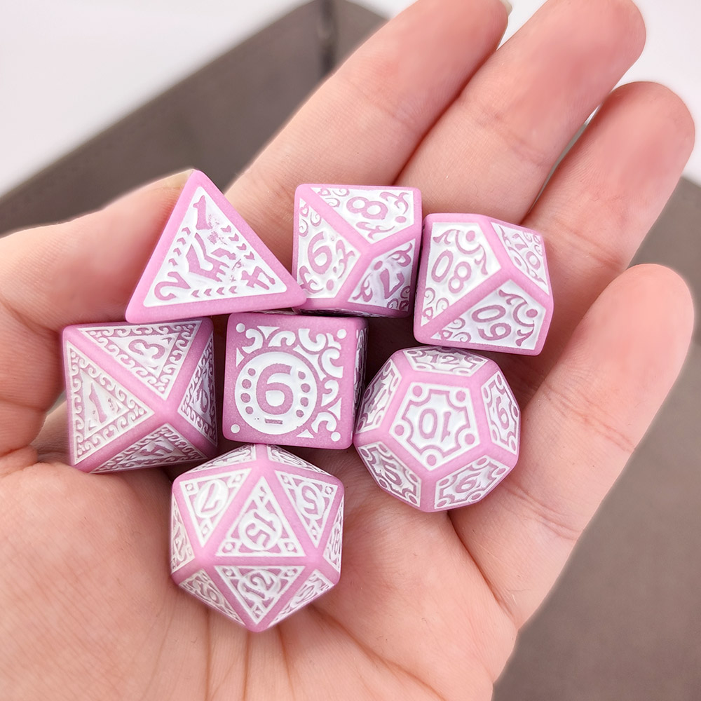 Kości RPG akrylowe różowe ornamenty D&D zestaw 7 szt. woreczek