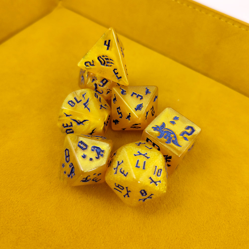 Kości RPG akrylowe dinozaury żółte D&D zestaw 7 szt. woreczek