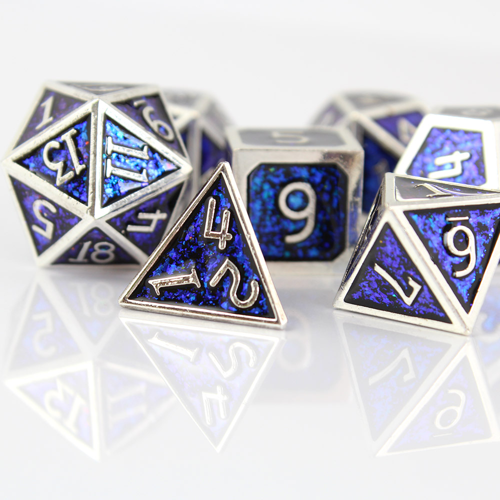Kości RPG metalowe niebieskie srebrne D&amp;D Warhammer zestaw 7 szt.