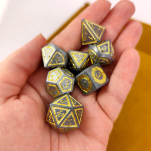 Kości RPG metalowe srebrne złote D&D Warhammer zestaw 7 szt.