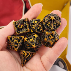 Kości RPG metalowe ażurowe smoki złote D&D zestaw 7 szt. pudełko