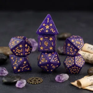 Zestaw 7 akrylowych kości RPG o zaokrąglonych krawędziach w kolorze fioletowym ze złotymi gwiazdkami | Akrylowe Kości Amethyst Stars Lume Design