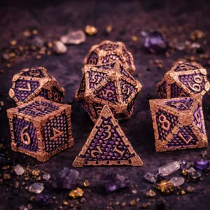 Metalowe kości RPG w kolorze różowego złota z fioletowym wypełnieniem i ornamentami | Kości Metalowe Royal Amethyst & Rose Gold Lume Design