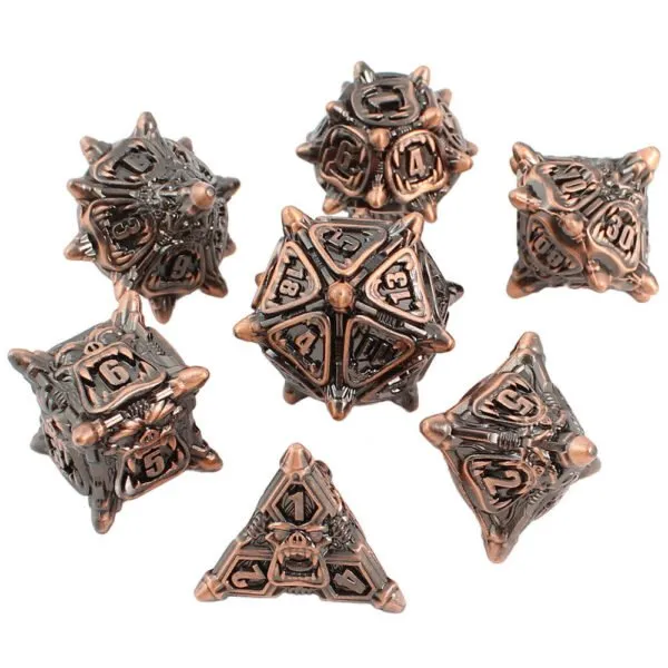 Metalowe kości RPG z motywem twarzy Orków i kolcami w kolorze miedzi | Kości Metalowe Orc Warband Lume Design