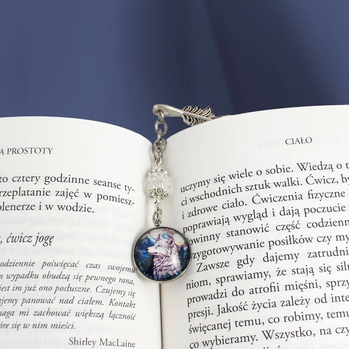 Zakładka do książki z wilkiem lodowy motyw zimowy szkło piórko